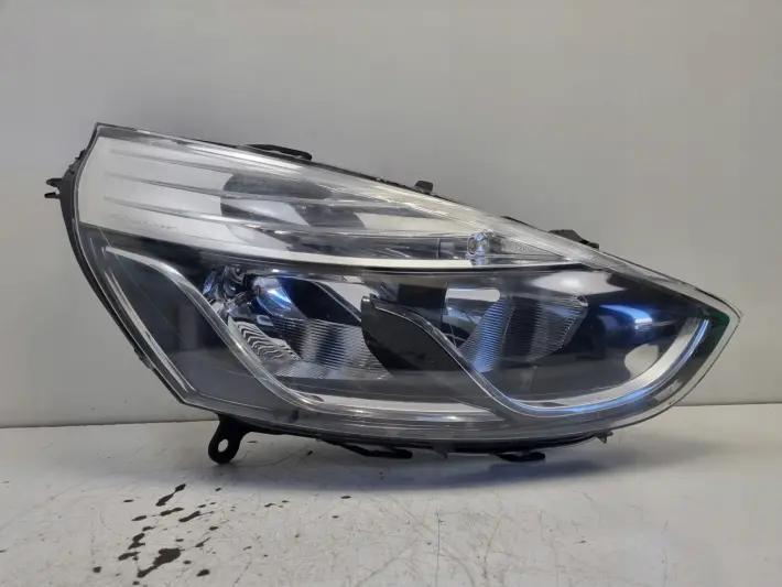 Renault Clio IV 12-16r PRZEDNIA LAMPA PRAWA PRAWY PRZÓD europa 010330748