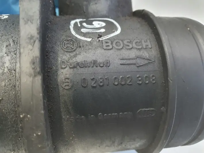 8de3087cb43b142ce35e3f40b448744e