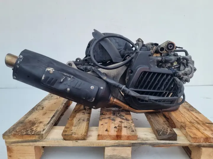 Honda PCX 125 PCX125 2011r SILNIK SKRZYNIA NAPĘD TŁUMIK GAZNIK WYDECH JF28E