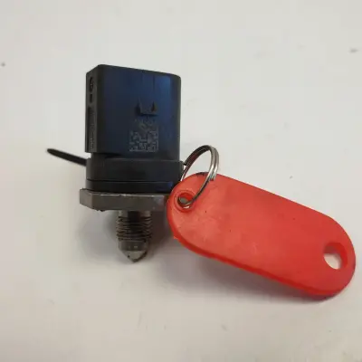 Porsche 911 GT3 3.8 CZUJNIK PALIWA 0261545079