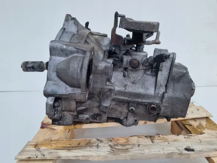 VW Passat B6 2.0 FSI SKRZYNIA BIEGÓW manualna GLB manual