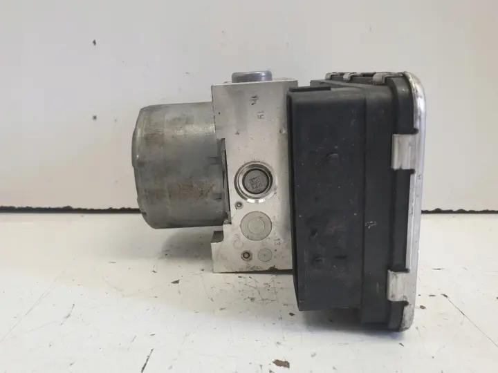 Volvo V90 II POMPA ABS Sterownik 32214804 32214774