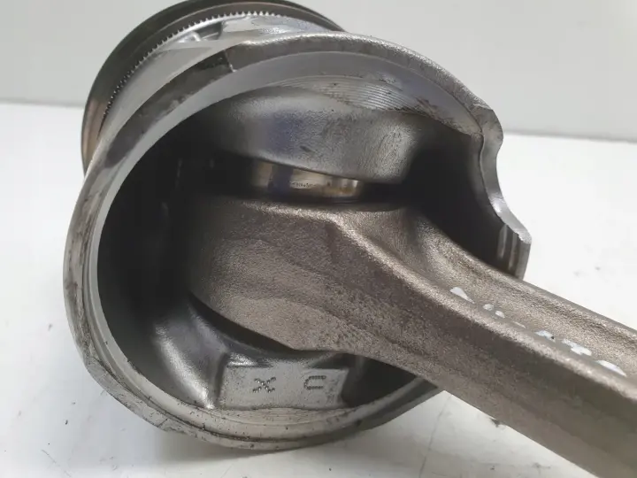 Iveco Daily IV 3.0 CNG TŁOK KORBOWÓD