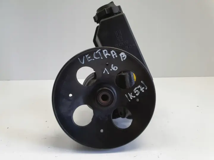 Opel Vectra B 1.6 16V POMPA WSPOMAGANIA 90495957