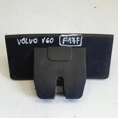 Volvo VOLVO V60 I S60 II ZAMEK KLAPY BAGAŻNIKA 31335045 8N51-F442A66-AC