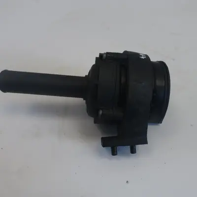 Mercedes W216 DODATKOWA POMPA WODY 17201-0R011