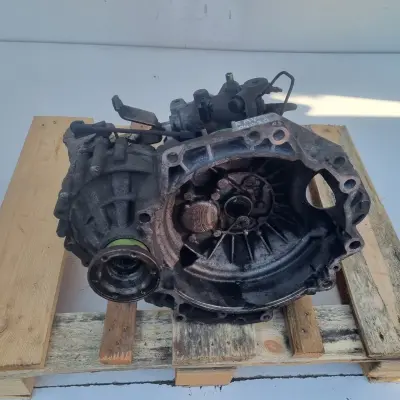 VW Caddy 1.9 SDI MANUALNA SKRZYNIA BIEGÓW manual EAY