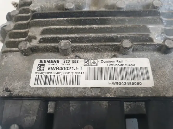 94c458abab348e32d5ef42d9353a1470