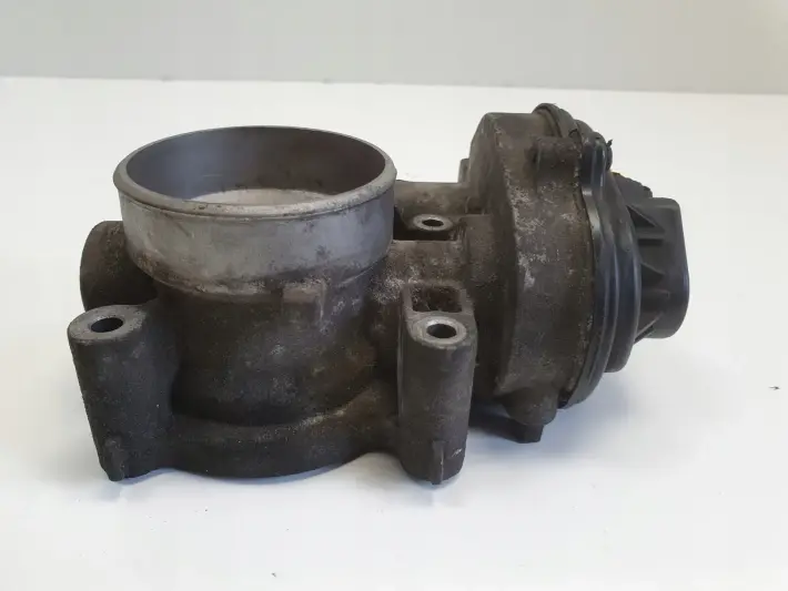 Ford C-Max 1.8 16V PRZEPUSTNICA VP4F9U-9E928-AB