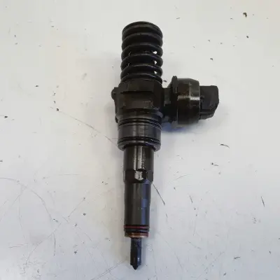VW Passat B5 1.9 TDI POMPOWTRYSKIWACZ wtrysk 038130073BA