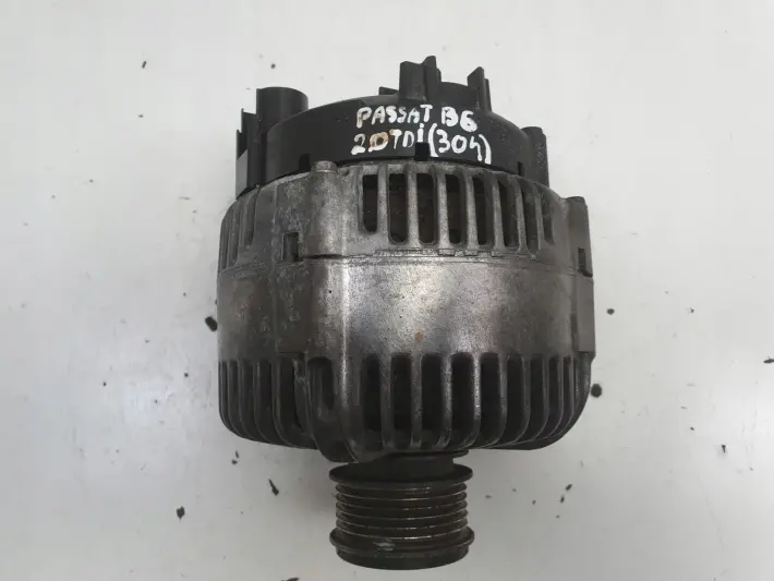 VW Passat B6 2.0 TDI ALTERNATOR valeo 021903026L 180A