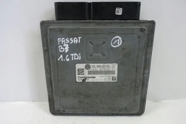 ff78f45cf4a6925d19f9b2e24eb15f03