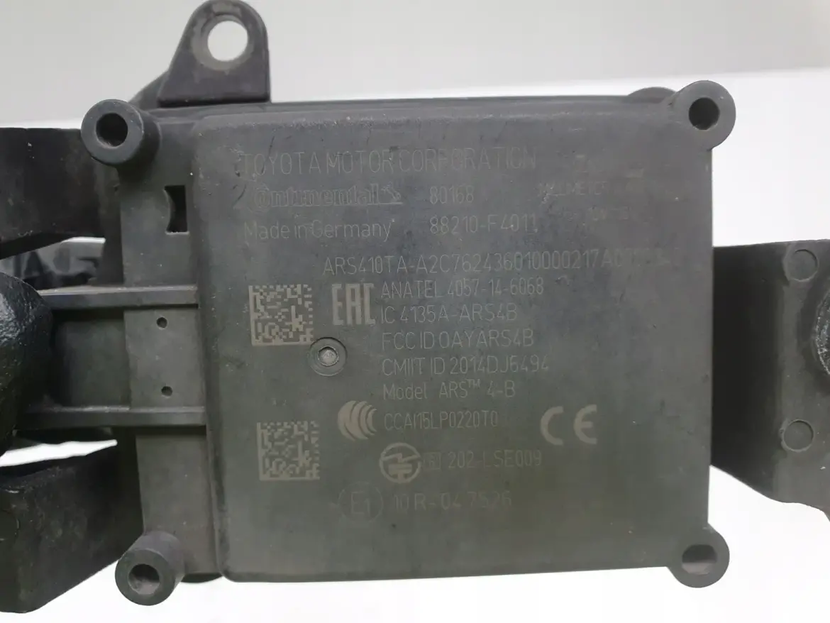 Toyota C-HR CHR RADAR TEMPOMATU Sensor distronic 88210-F4011