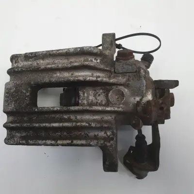 VW Golf IV Bora Audi A3 LEWY ZACISK HAMULCOWY tył kierowcy Lucas