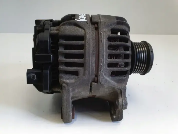 Audi A3 8L Golf IV 1.9 TDI ALTERNATOR bosch 028903028D 90A