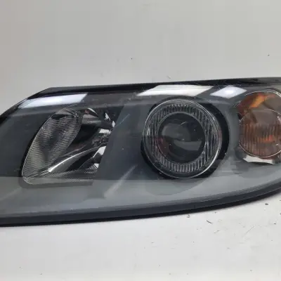 Volvo S40 II V50 04-07r PRZEDNIA LAMPA LEWA lewy przód EUROPA 30698885