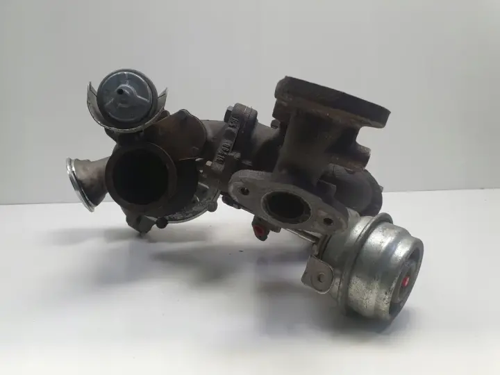 Volvo XC60 S80 II 2.4 D5 TURBOSPRĘŻARKA turbo 31293086 36002640 D5244T12