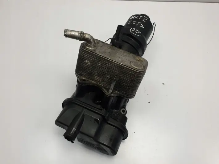 VW Golf V 2.0 FSI OBUDOWA FILTRA OLEJU podstawa