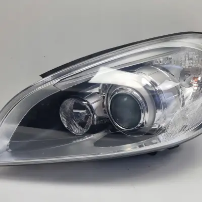 Volvo V60 S60 II PRZEDNIA LAMPA LEWA lewy przód XENON 31299990