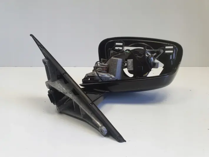 BMW G30 G31 17-24r LUSTERKO LEWE KIEROWCY europa 5 pin 7443771