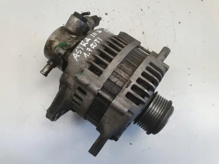 Opel Astra III H 1.7 CDTI ALTERNATOR pompa vacum