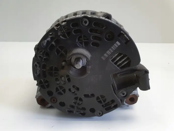 Volvo V50 2.0 D ALTERNATOR bosch 0121615028