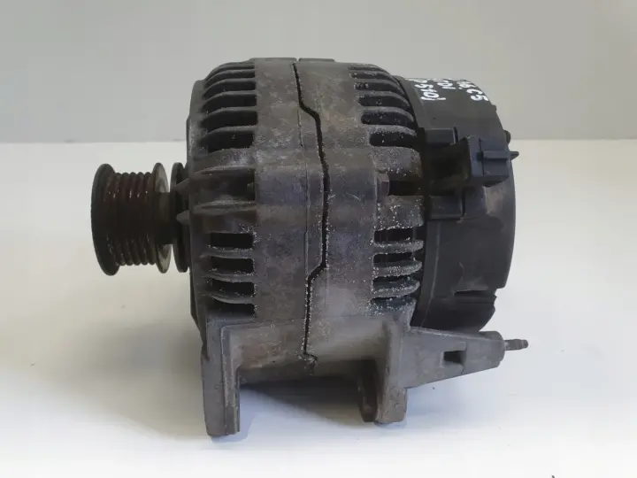 Audi 80 B4 1.9 TDI ALTERNATOR bosch 0123505011 120A
