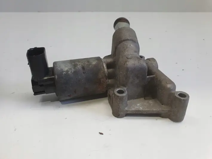 Opel Corsa C 1.2 1.4 16V ZAWÓR EGR 55556720