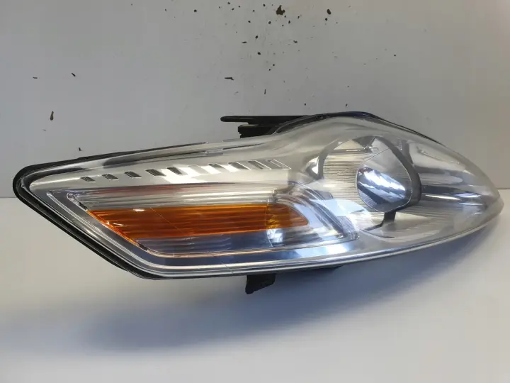 Ford Mondeo IV MK4 07-14r PRZEDNIA LAMPA PRAWA PRAWY PRZÓD anglik
