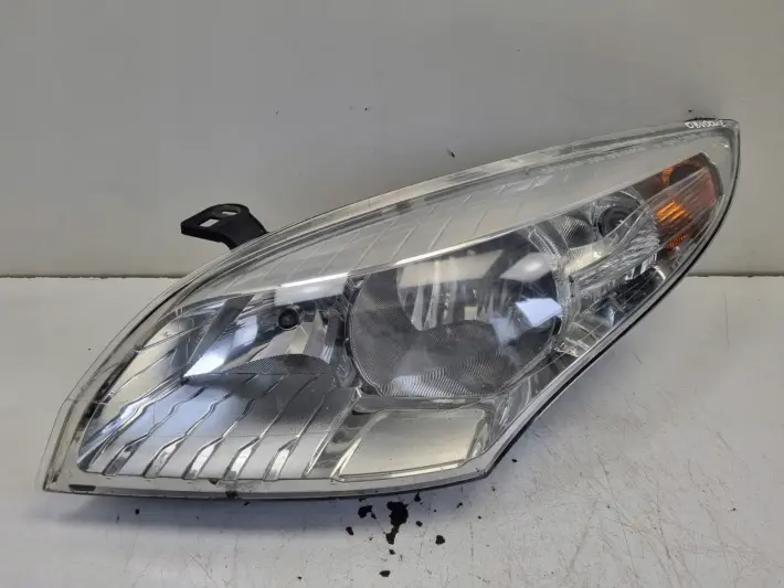Renault Megane III 08-12r PRZEDNIA LAMPA LEWA lewy przód 260600017R