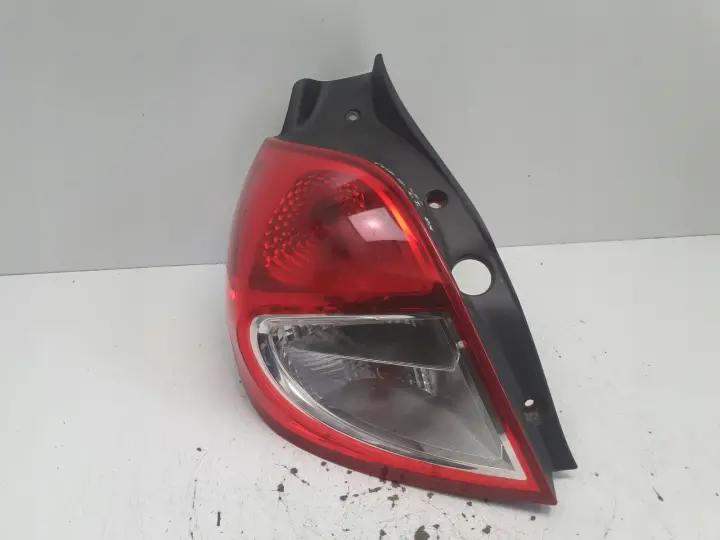 Renault Clio III HB lift TYLNA LAMPA LEWA lewy tył kierowcy 8200886944