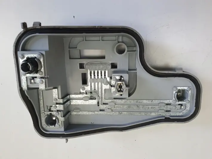 VW Polo V 09-14r WKŁAD TYLNEJ LAMPY prawy tył pasażera 6R0945258H