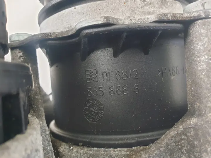 Audi A6 C6 2.7 TDI PODSTAWA FILTRA Oleju obudowa