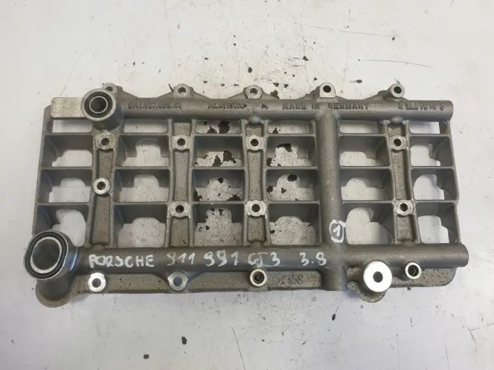 Porsche 911 991 GT3 3.8 SEPARATOR OLEJU Podstawa pompy oleju 9A110703991