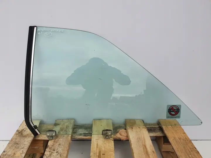 Mercedes W126 C126 SEC COUPE SZYBA LEWY TYŁ TYLNA