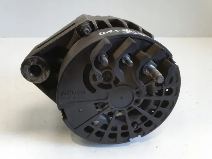 Opel Vectra C 1.9 CDTI ALTERNATOR denso 13117340 105A