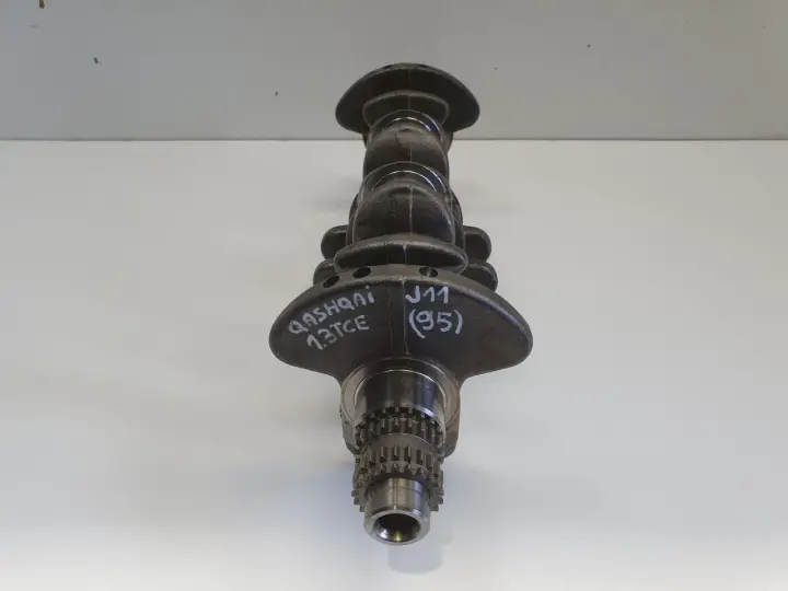 Nissan Qashqai II J11 1.3 DIG-T TCE WAŁ KOROBOWY