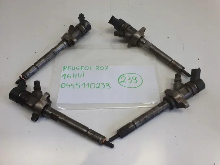 Peugeot 207 1.6 HDI WTRYSKIWACZ wtrysk 0445110239