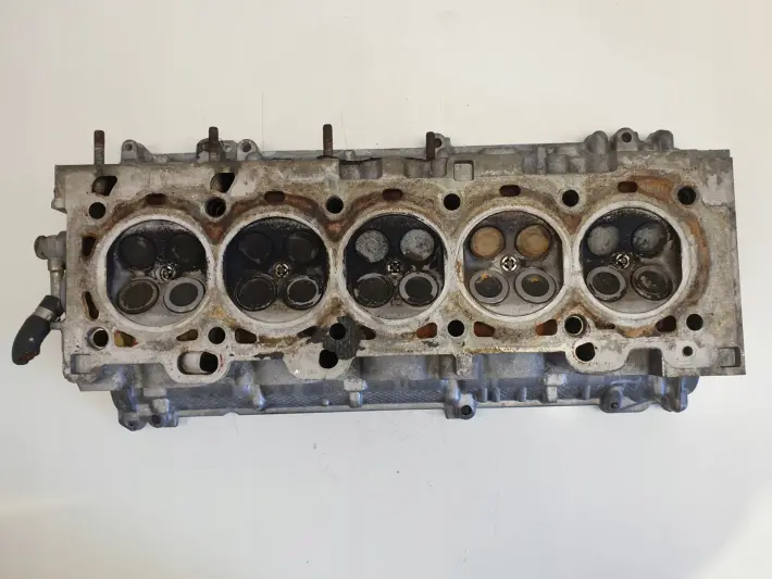 Volvo S60 V70 2.4 B GŁOWICA CYLINDRÓW 1001837003