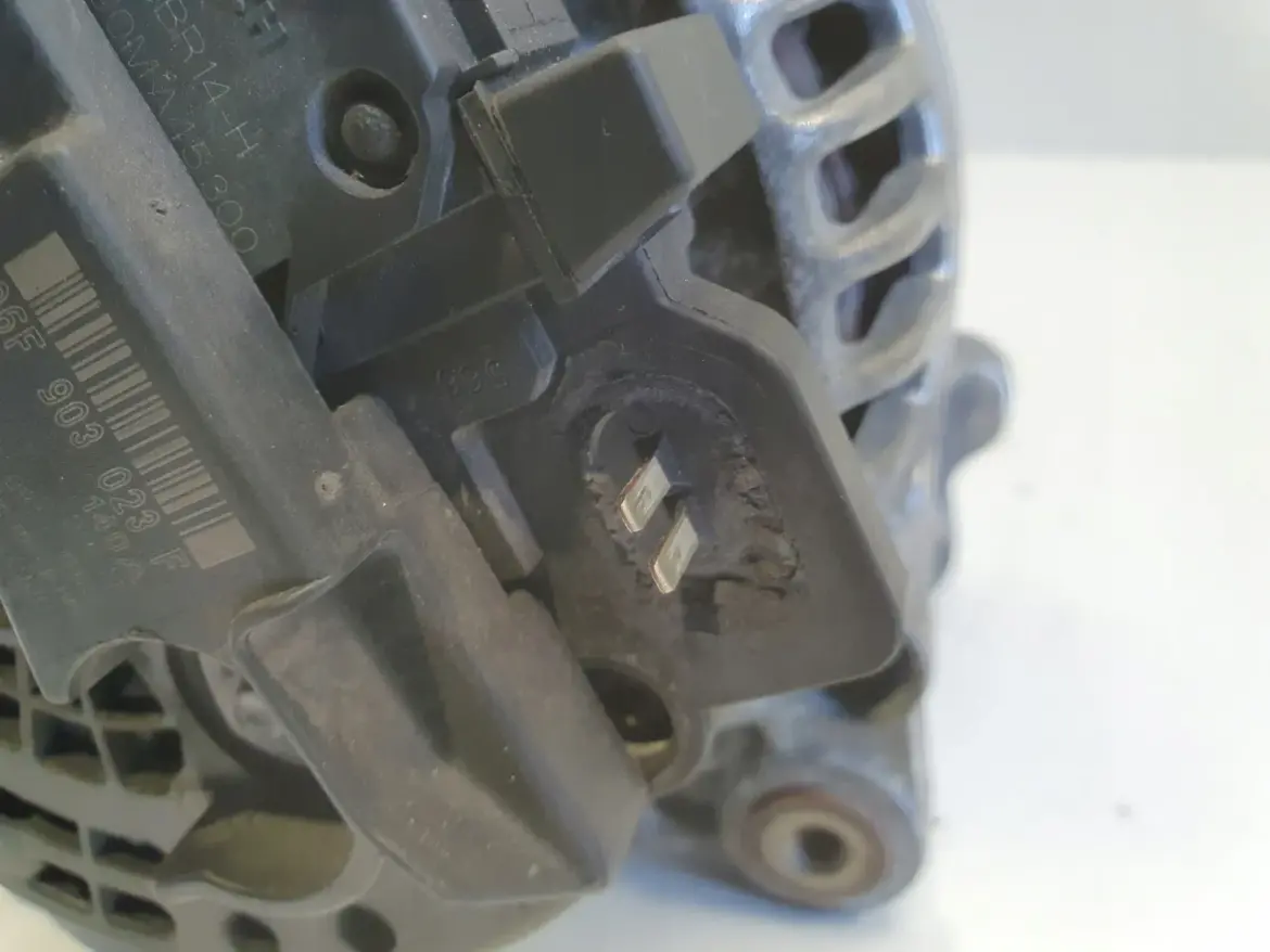 VW Golf VI 2.0 TDI ALTERNATOR bosch 06F903023F 140A