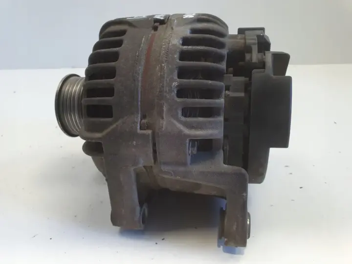 Opel Zafira B 1.8 16V ALTERNATOR 100A 0124425020 bosch