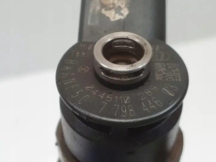 BMW E87 E90 E91 2.0 D WTRYSKIWACZ wtrysk 0445110289