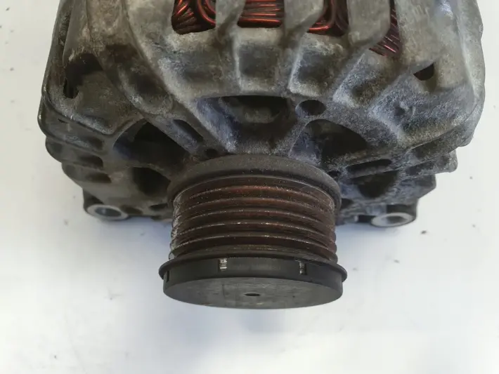 Citroen Xsara Picasso 1.6 HDI ALTERNATOR valeo 9665617780