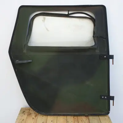 Humvee Hummer H1 TYLNE DRZWI PRAWE PRAWY TYŁ