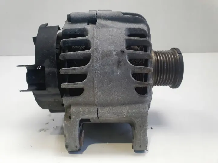 Dacia Dokker 1.2 TCe ALTERNATOR 231007842R 2612719B