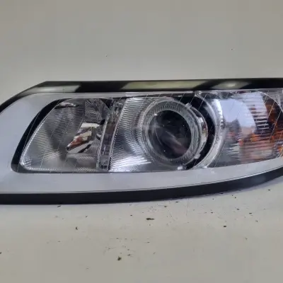 Volvo S40 II V50 LIFT PRZEDNIA LAMPA LEWA lewy przód 31265694 ZWYKŁA ŁADNA