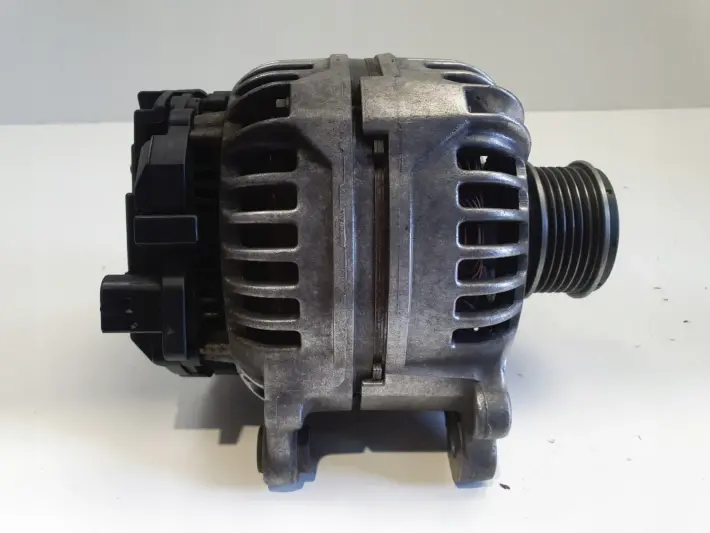 VW Sharan Alhambra Galaxy 1.9 TDI ALTERNATOR bosch 028903028E 120A