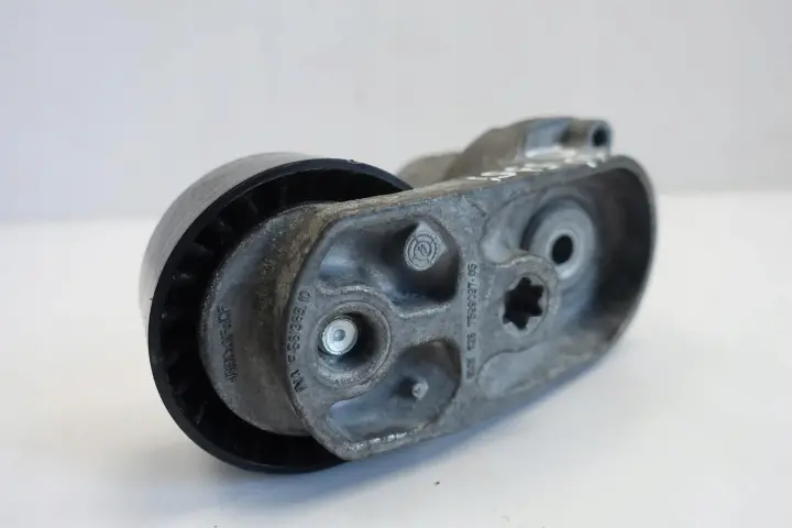 c09e190a56fa0caf729ba18c63cb3833
