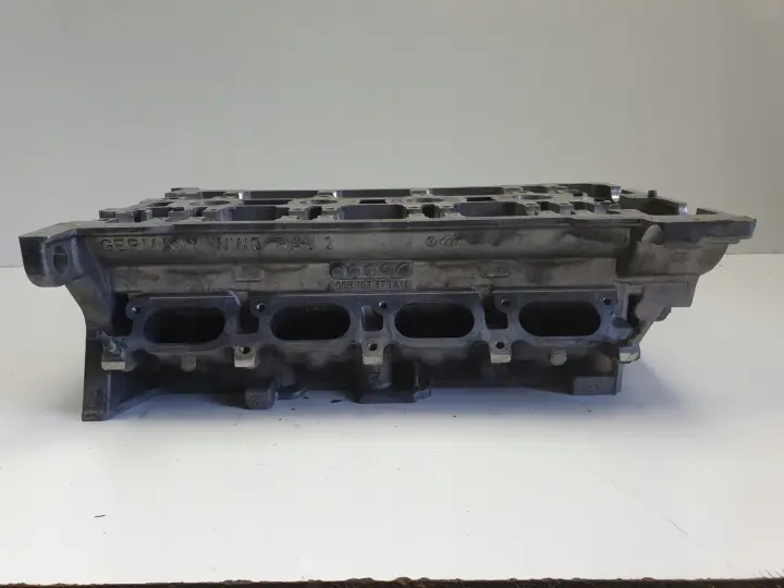 Audi A4 B6 2.0 20V GŁOWICA CYLINDRÓW 06B103373AM ALT 130KM