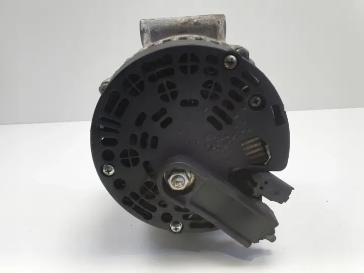 Peugeot 207 1.6 VTI ALTERNATOR